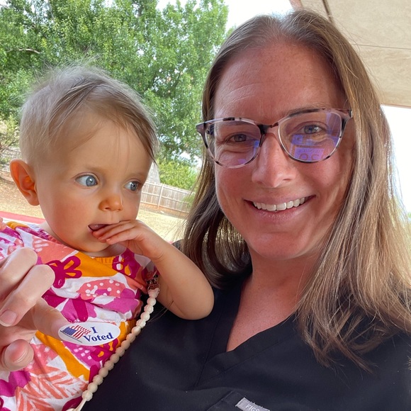 Meet your Posher, Cynthia - Picture 1 of 1